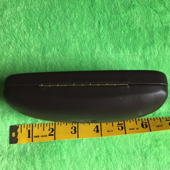 Anne Klein hardshell eyeglasses case - Picture 2 of 8
